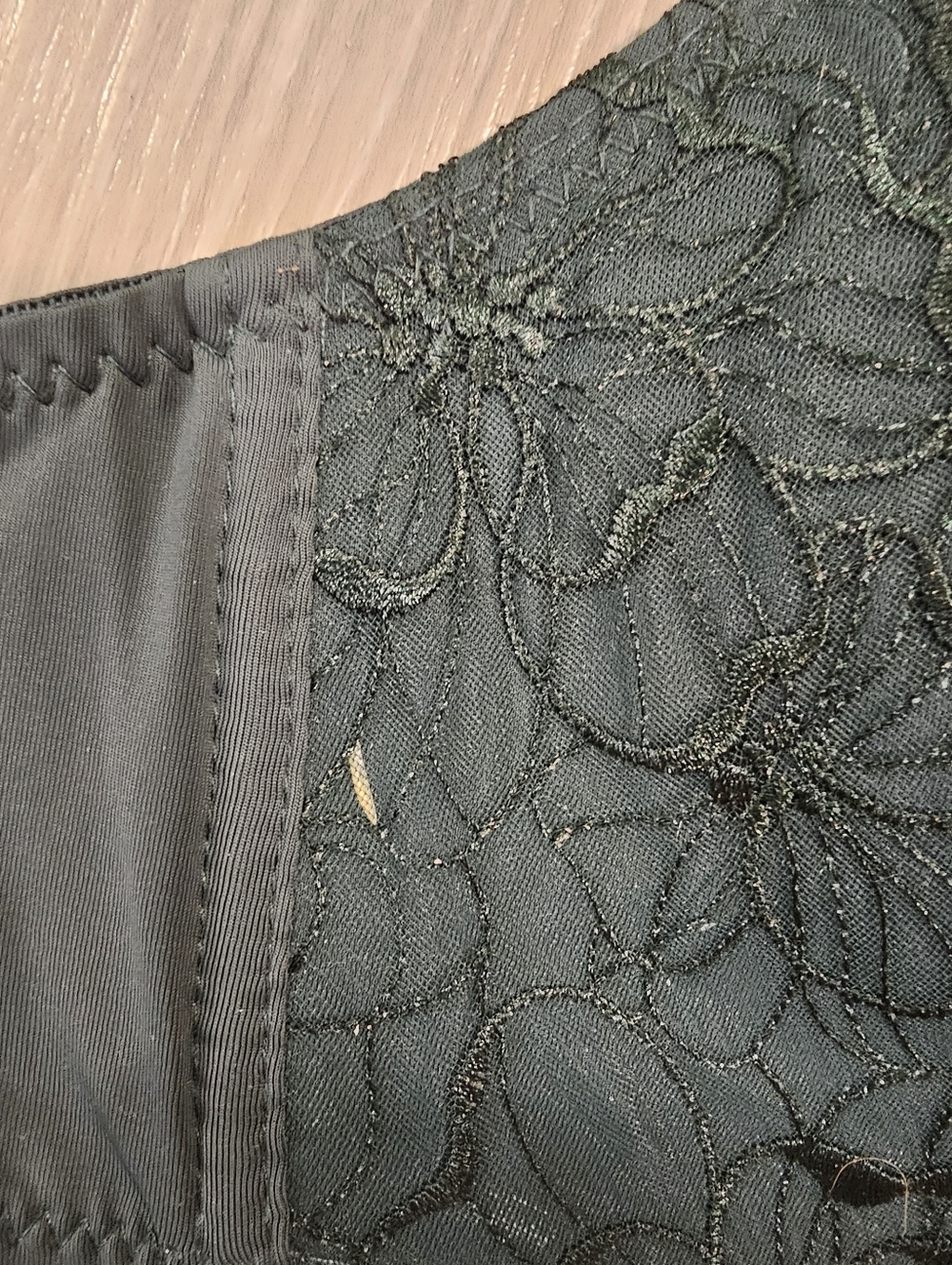 Rich, Deep Green Wireless Slight Push-Up Bra - Anne Klein - Picture 8 of 9